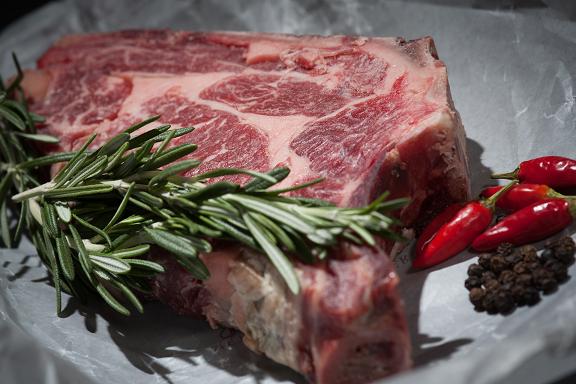Το κόκκινο κρέας δε θα πρέπει να καταναλώνεται από όσους έχουν αυξημένο ουρικό οξύ.