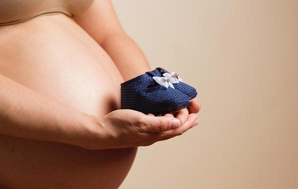 Το σύνδρομο πολυκυστικών ωοθηκών δε στερεί τη δυνατότητα σε μια γυναίκα να μείνει έγκυος με φυσικό τρόπο.