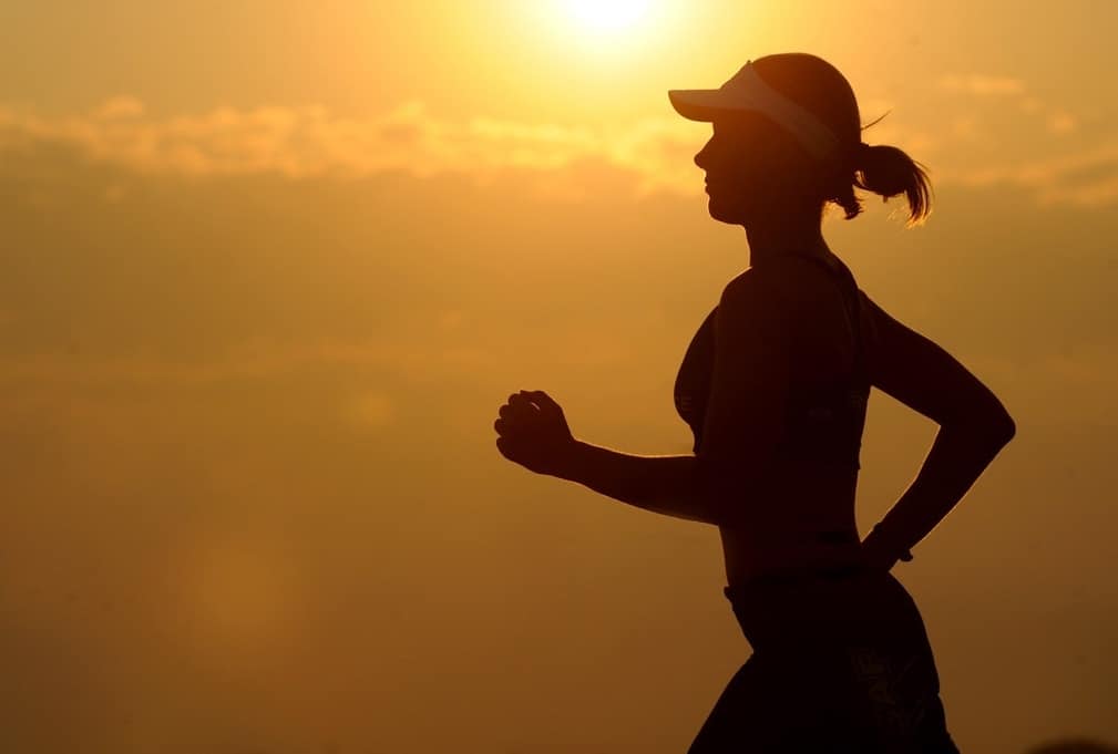 Όταν κάνετε ασκήσεις όπως το τρέξιμο, το ποδήλατο, το γρήγορο περπάτημα και το κολύμπι προσλαμβάνετε περισσότερο οξυγόνο το οποίο μετακινείται μέσα στους μυς σας.