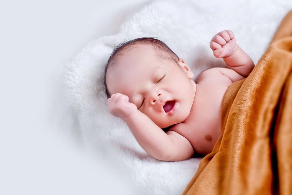 Η αϋπνία είναι μια διαταραχή ύπνου, κατά την οποία τα παιδιά δυσκολεύονται να κοιμηθούν ή μένουν άγρυπνα έως αργά τη νύχτα ενώ.