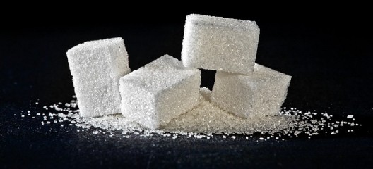 Η ζάχαρη είναι ένα τρόφιμο που γεμίζει με τοξίνες τον οργανισμό.