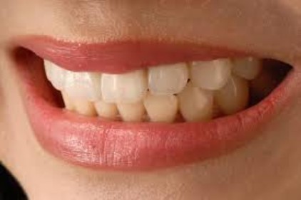 Όταν τα επίπεδα ψευδαργύρου είναι χαμηλά στον οργανισμό, τα δόντια σπάνε εύκολα, παρουσιάζουν αστάθεια και χάνουν τη λάμψη τους.