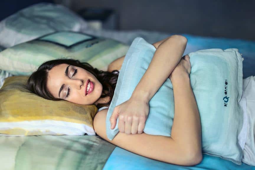 Μια γυναίκα καλό θα είναι να ακολουθεί το δικό της πρόγραμμα όσον αφορά τις ώρες ύπνου που χρειάζεται.