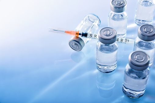 Ποιες Ομάδες Πληθυσμού Πρέπει να Εμβολιαστούν κατά της Γρίπης