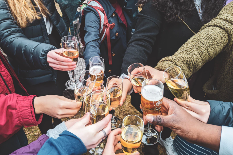 Η χαμηλή κατανάλωση αλκοόλ μειώνει τα επίπεδα της CRP. 